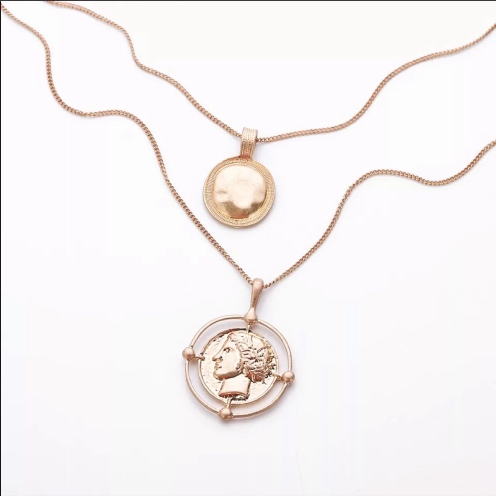 Vintage Double Layer Gold Coin Medallion Necklace - Picture 4 of 8